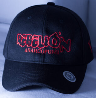 Gorra Rebelión anarcopunk